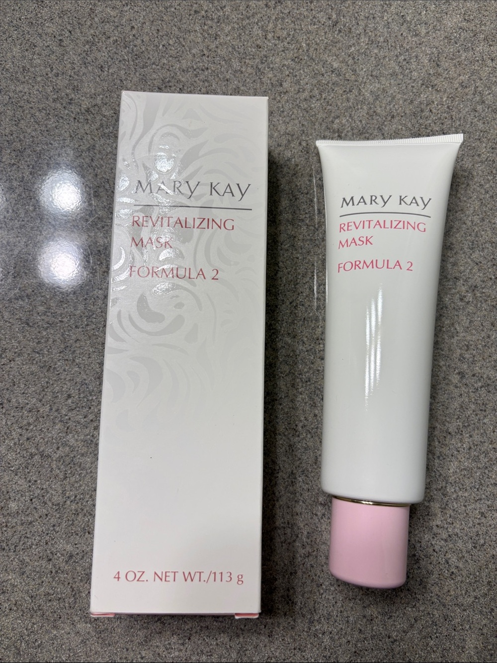 Mary Kay Revitalizing Mask Formula 2 - White & Pink Tube